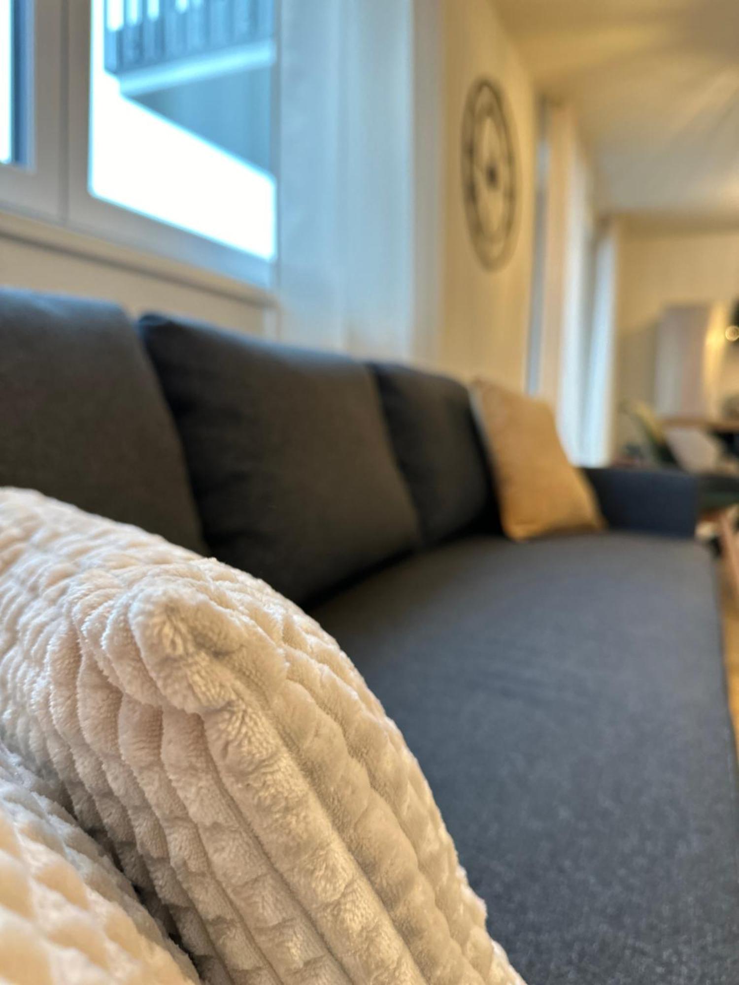 Amao-grey I 86qm I Modernes I 86qm I Balkon, Netflix I Parkplatz I Naehe Europa-park * Rheinhausen