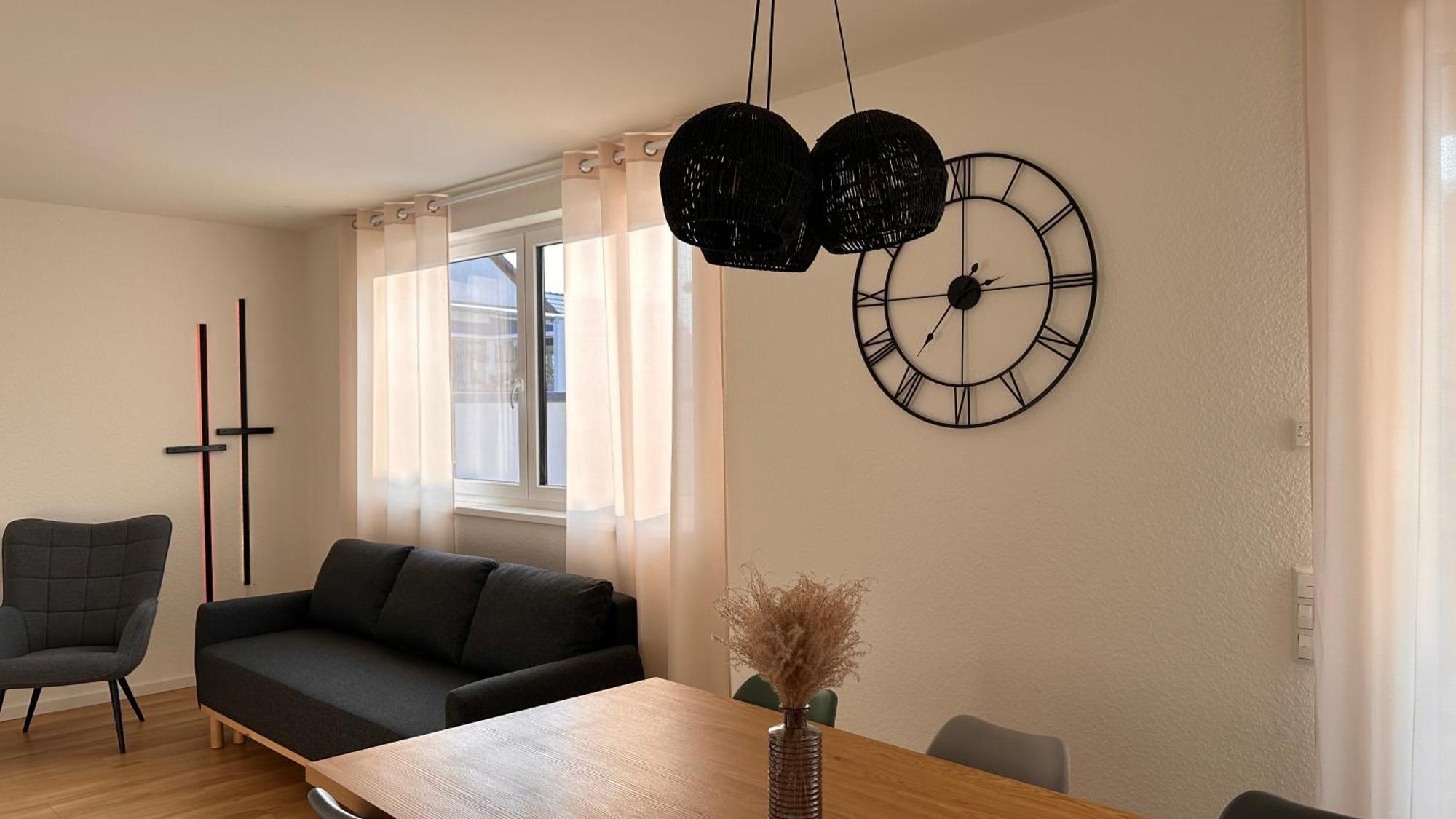 Amao-grey I 86qm I Modernes I 86qm I Balkon, Netflix I Parkplatz I Naehe Europa-park Apartment Rheinhausen