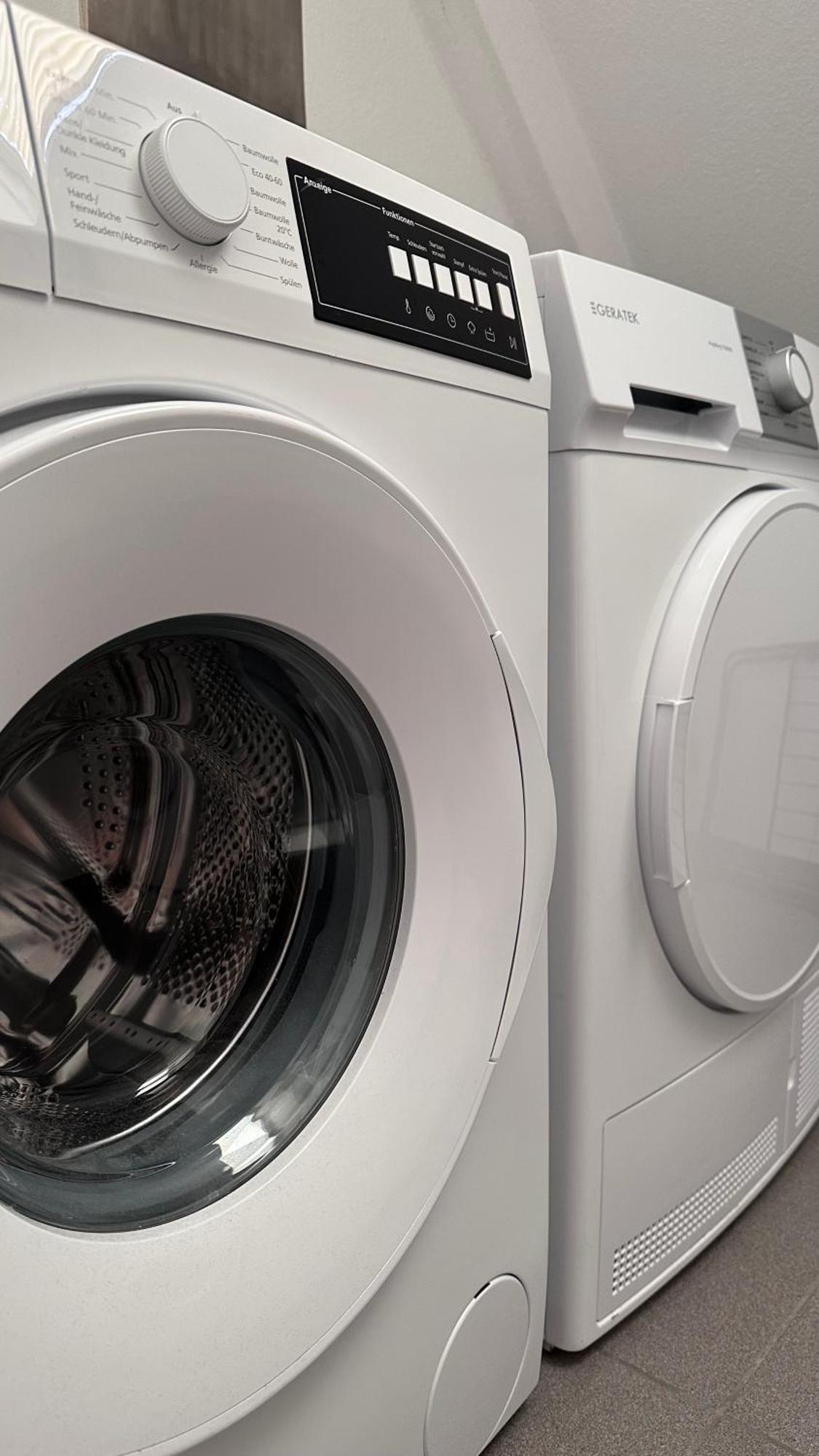 Amao-grey I 86qm I Modernes I 86qm I Balkon, Netflix I Parkplatz I Naehe Europa-park Apartment *