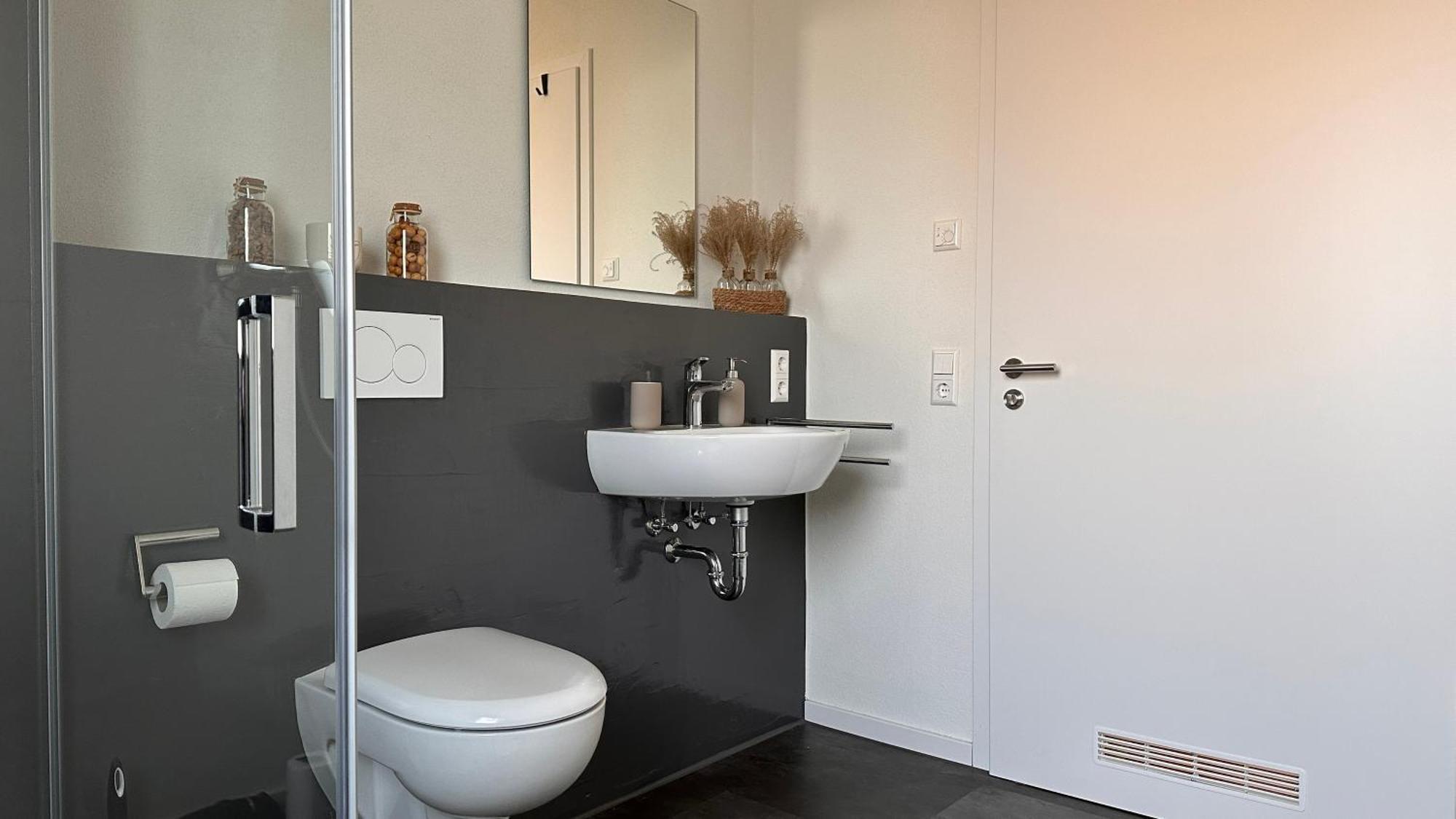 Amao-grey I 86qm I Modernes I 86qm I Balkon, Netflix I Parkplatz I Naehe Europa-park Apartment
