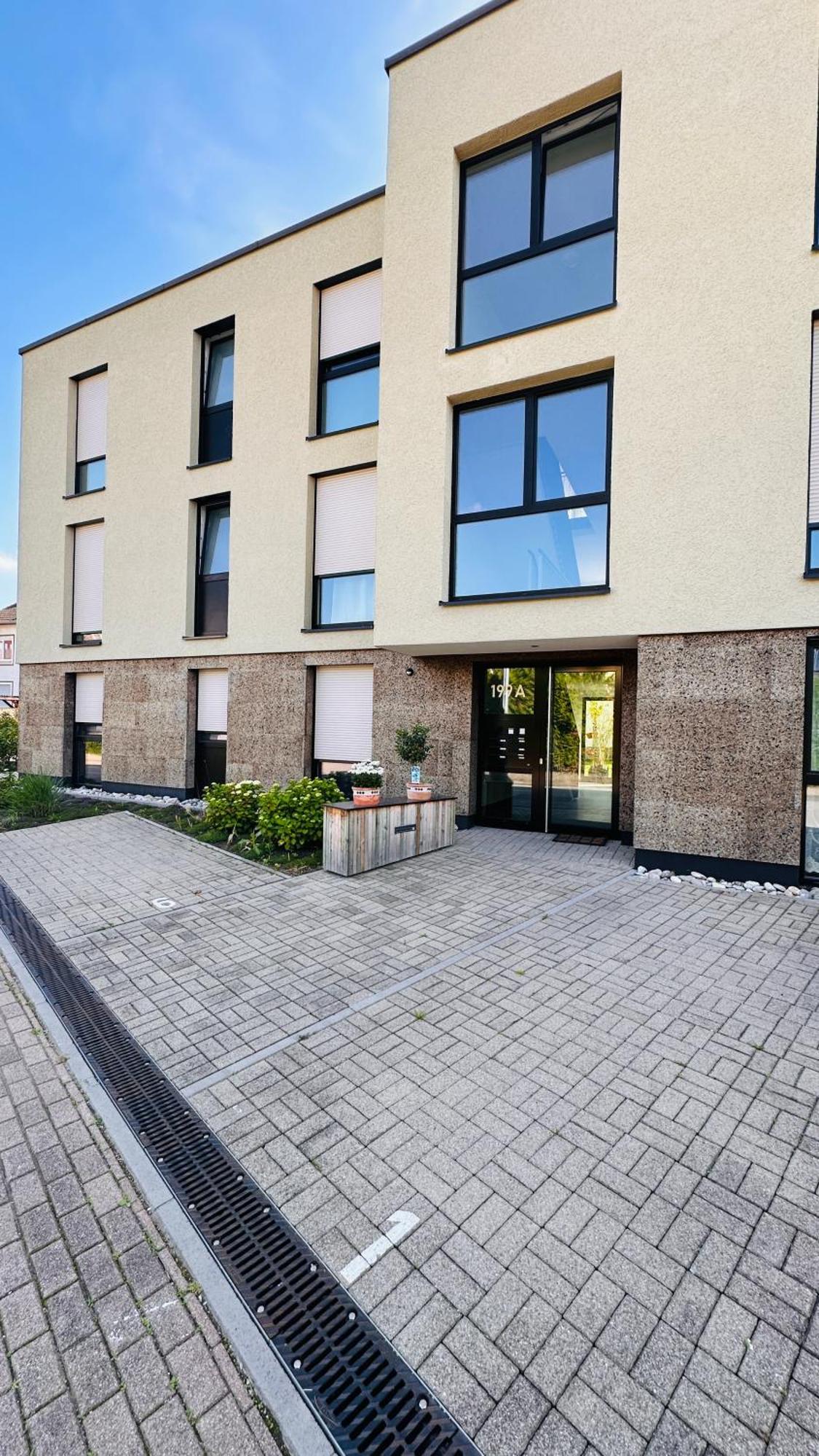 Amao-grey I 86qm I Modernes I 86qm I Balkon, Netflix I Parkplatz I Naehe Europa-park * Rheinhausen