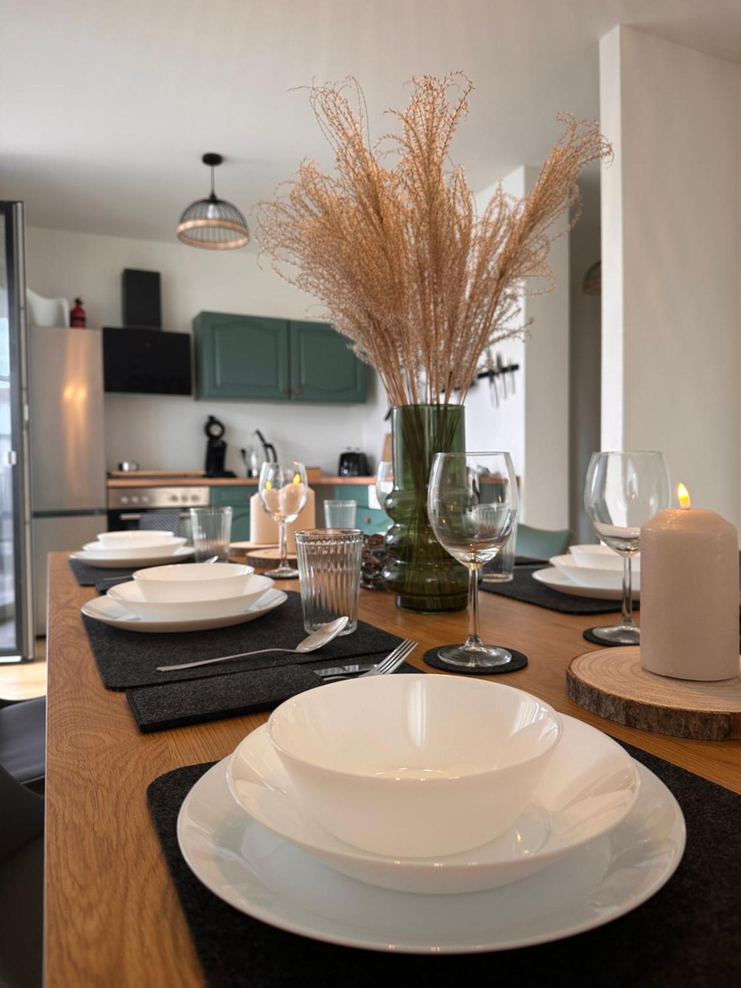Apartment Amao-grey I 86qm I Modernes I 86qm I Balkon, Netflix I Parkplatz I Naehe Europa-park *